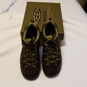 Keen women's shoes